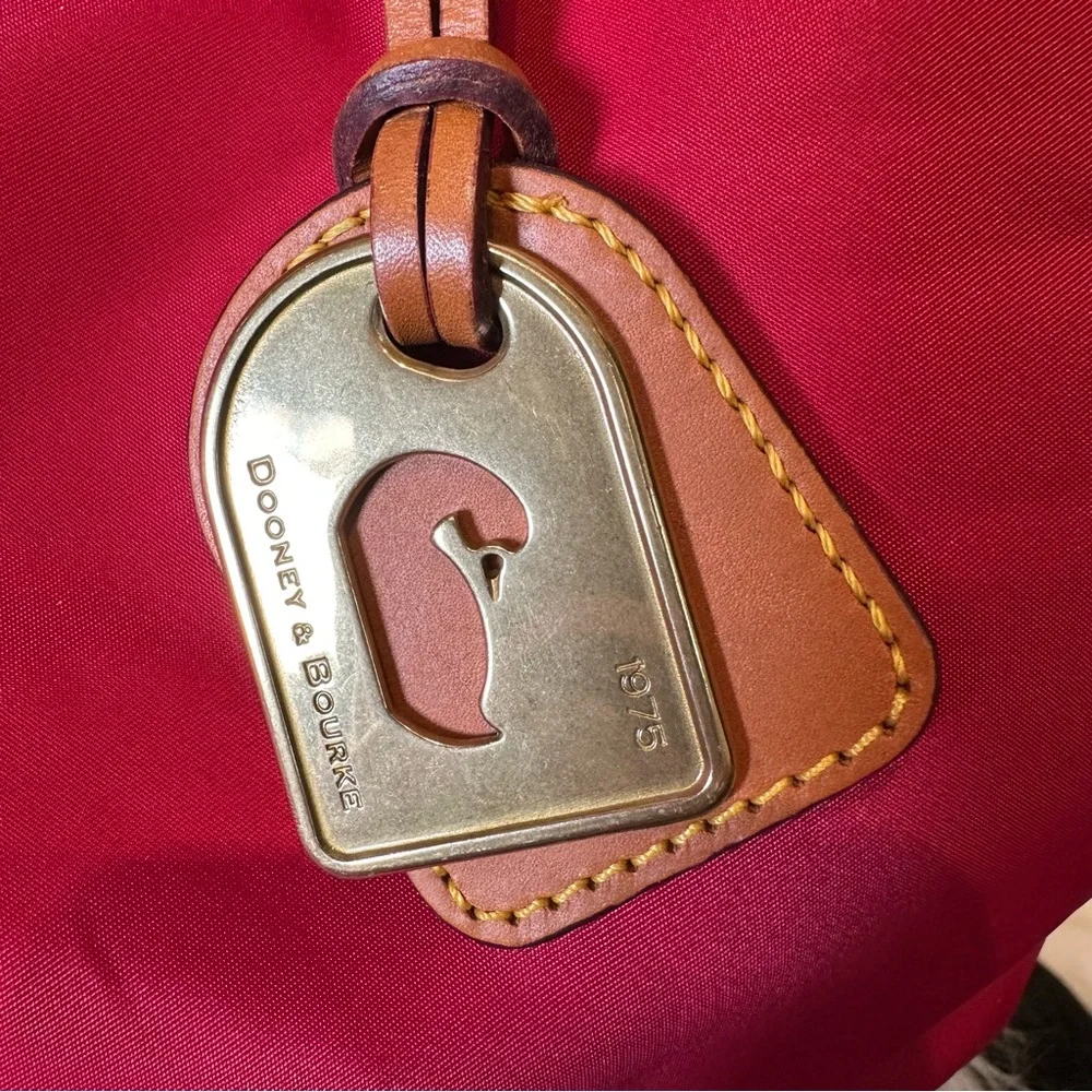 Dooney & Bourke EUC Editors Nylon Shoppers Tote - Picture 4 of 12